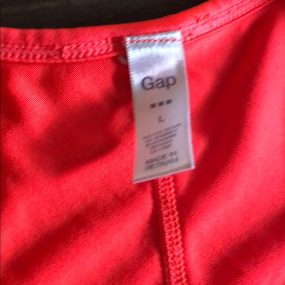 Gap Workout Top - Picture 3 of 5